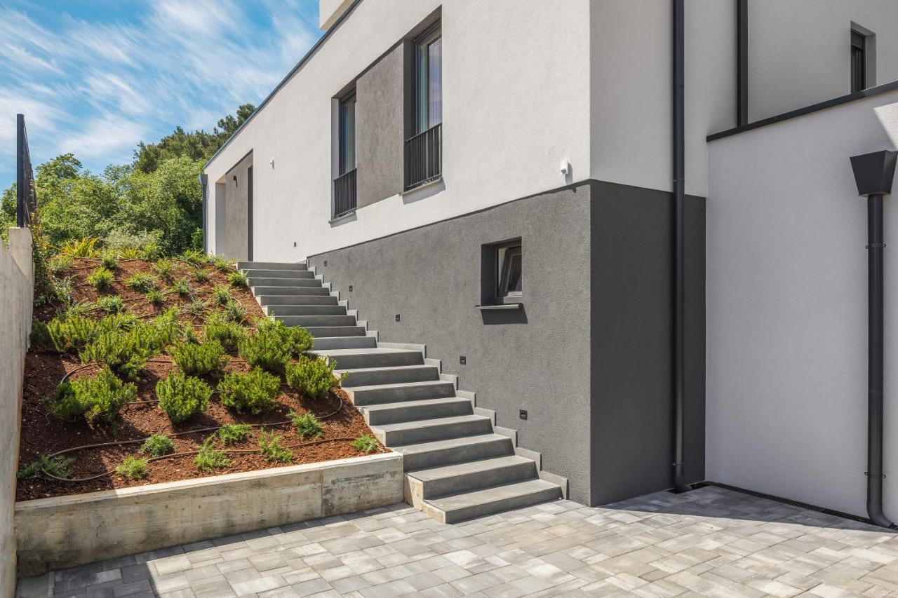 Apartment Nina & Mauro Porec Bagian luar foto