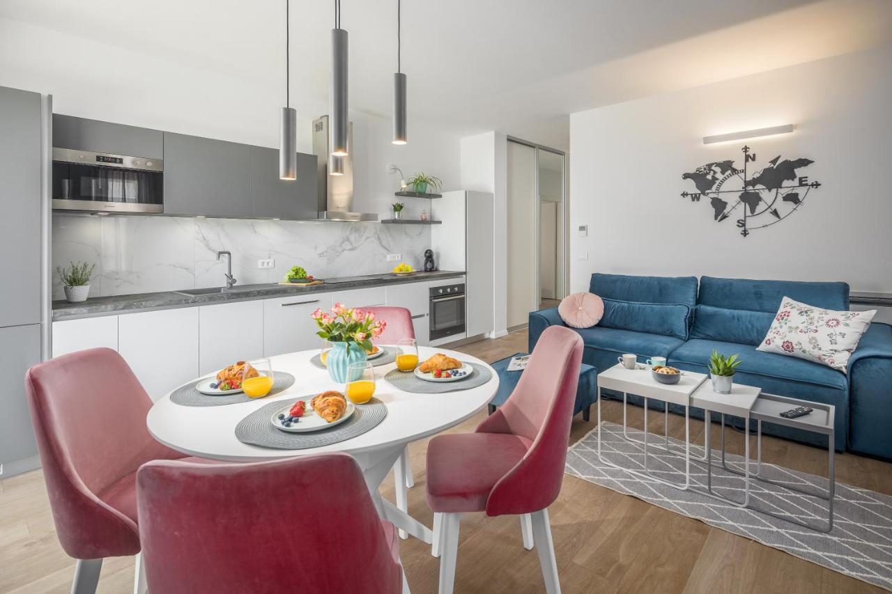 Apartment Nina & Mauro Porec Bagian luar foto