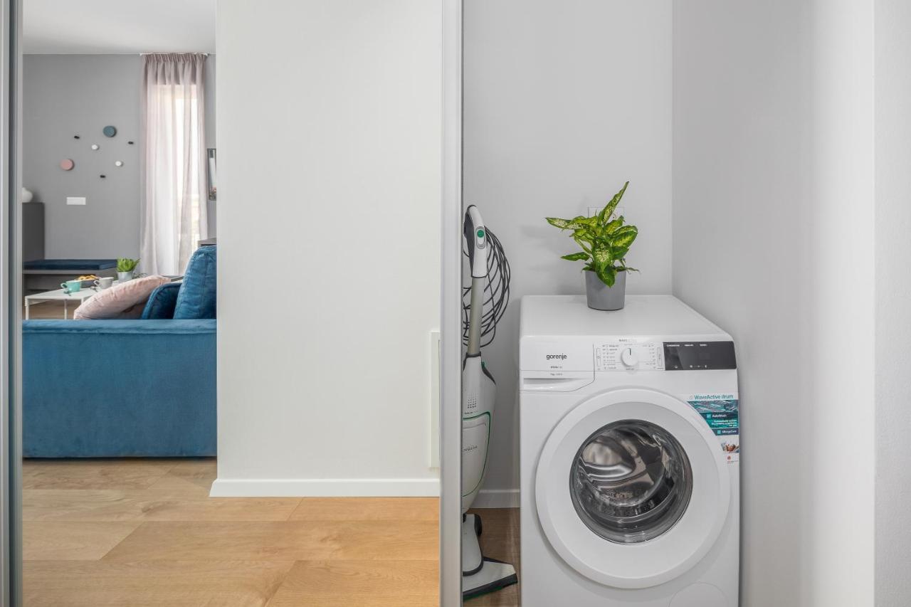 Apartment Nina & Mauro Porec Bagian luar foto